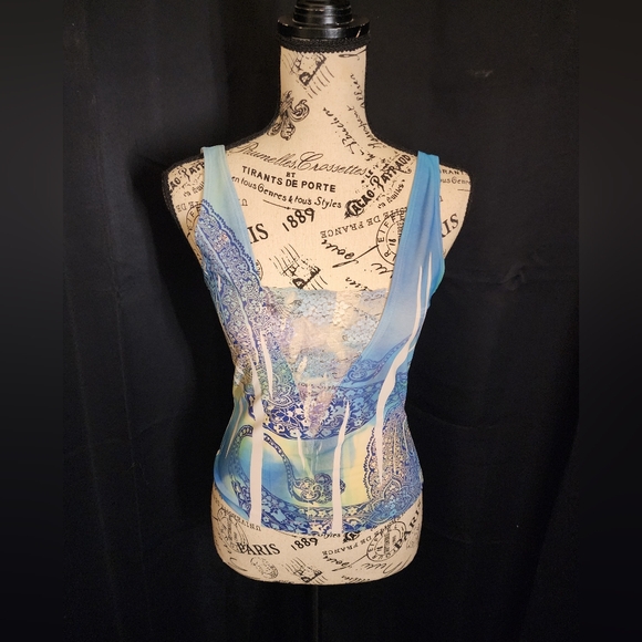 Reference Tank Top - Picture 1 of 5